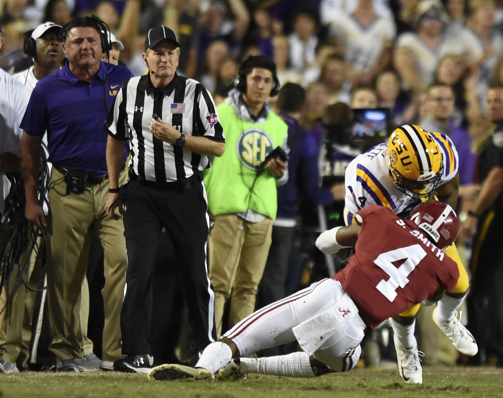 lsualabamafootball.110418_1007
